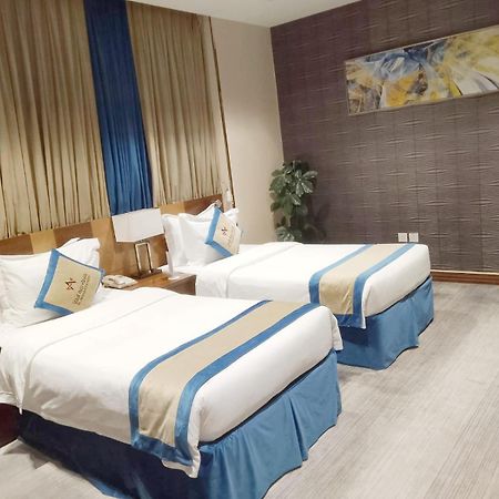 Al Malqa Elite Hotel Рияд Екстериор снимка